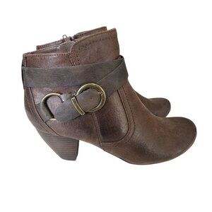 Bass Vintage Brown Leather Ankle Boots With Brass Buckle Accent